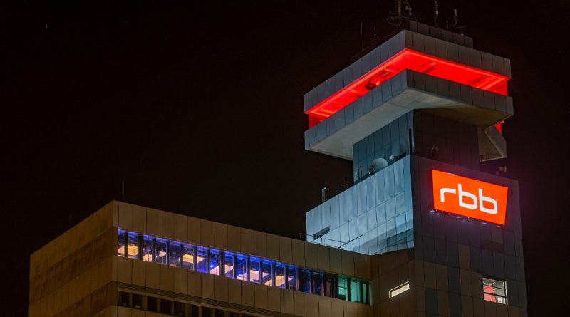 Das rbb-Fernsehzentrum am Theodor-Heuss-Platz in Berlin
