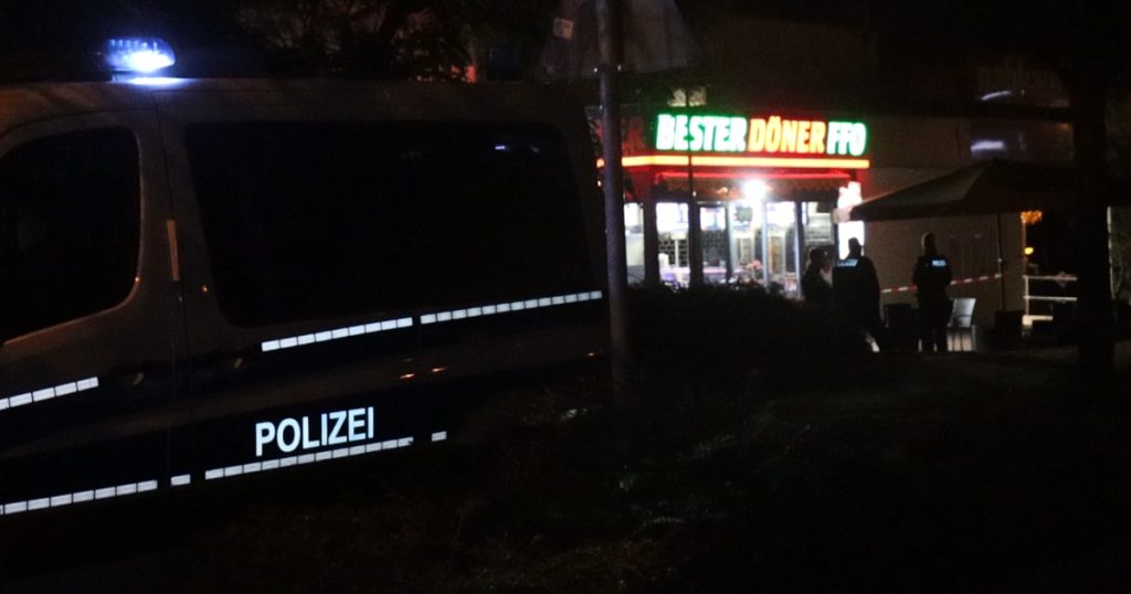 Polizeieinsatz: Messerstecherei am Dönerladen in Frankfurt (Oder).