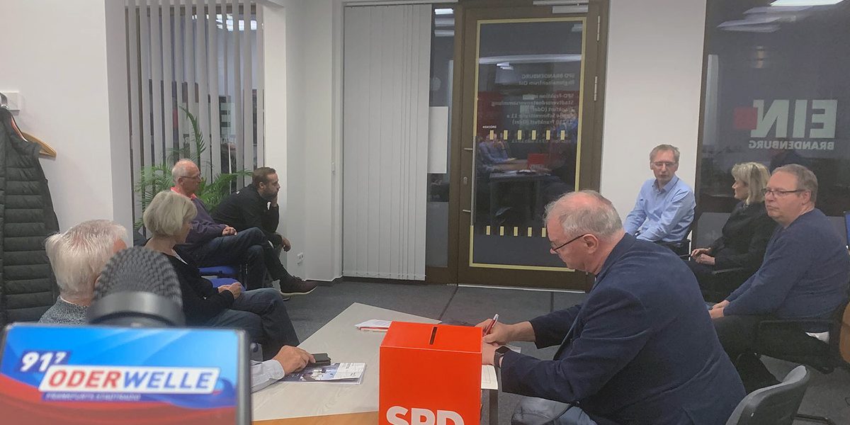 Diskussion zur Energiekrise im SPD-Regionalzentrum Ost in Frankfurt (Oder)