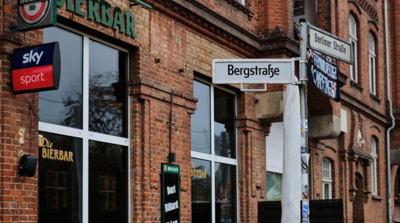 Die Bergstraße Ecke Berliner Straße in Frankfurt (Oder)