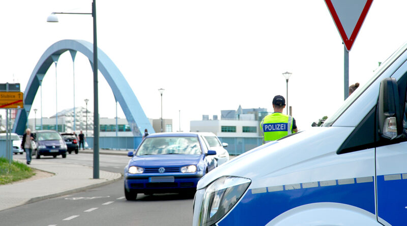 Archiv: Grenzkontrollen der Bundespolizei an der Stadtbrücke in unserer Doppelstadt.