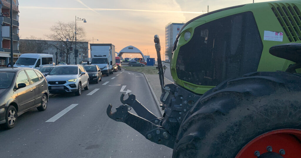 Bauernprotest an der Stadtbrücke in Frankfurt (Oder)