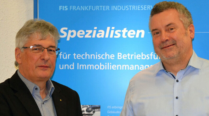 Der ehemalige Geschäftsführer der FIS, Uwe Bohm (links) und Daniel Ehrenpfordt (rechts), der neue Chef der FIS GmbH.