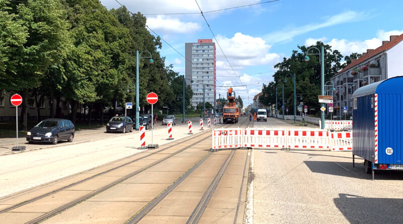 Derzeit ist die Karl-Marx-Straße, stadtauswärts in Höhe der Haltestelle Topfmark gesperrt.