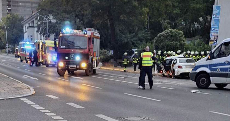 Verkehrsunfall in der Rosa-Luxemburg-Straße in Frankfurt (Oder)